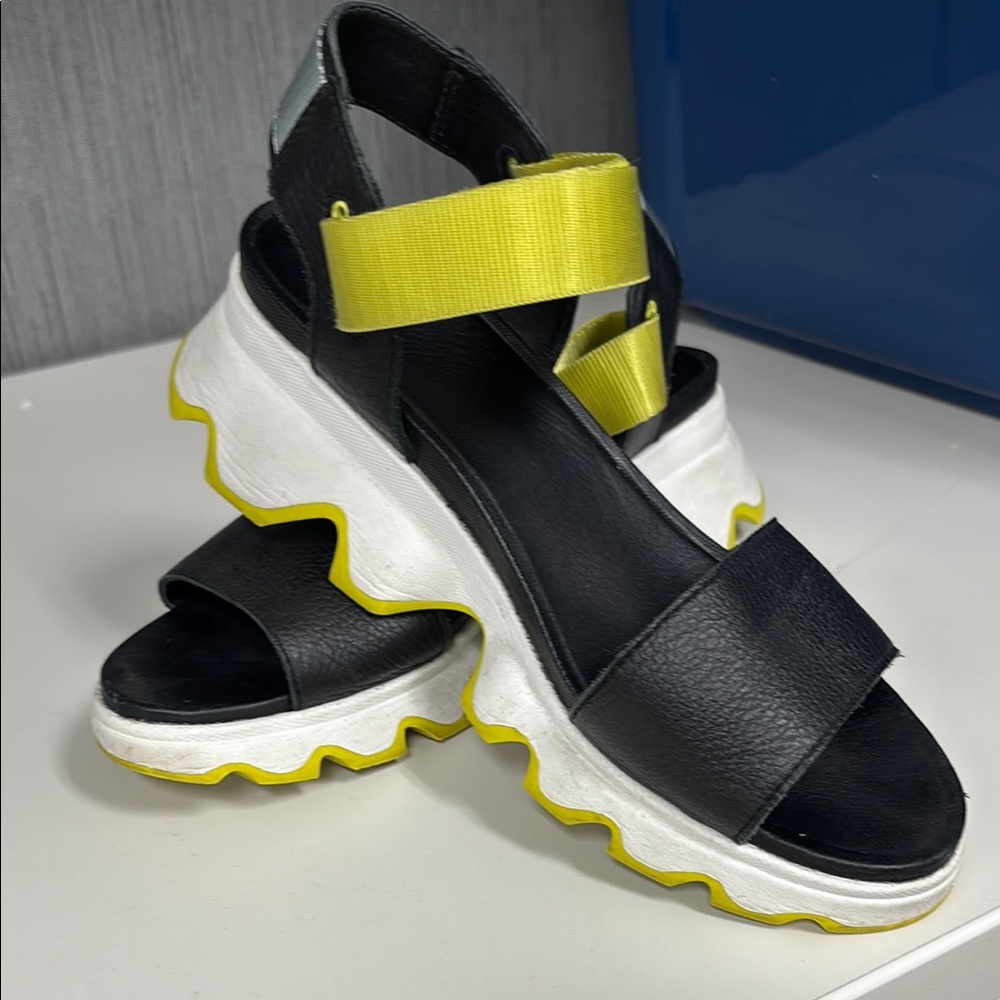 Sorel Black White Yellow Platform Sandals with Vibrant Straps